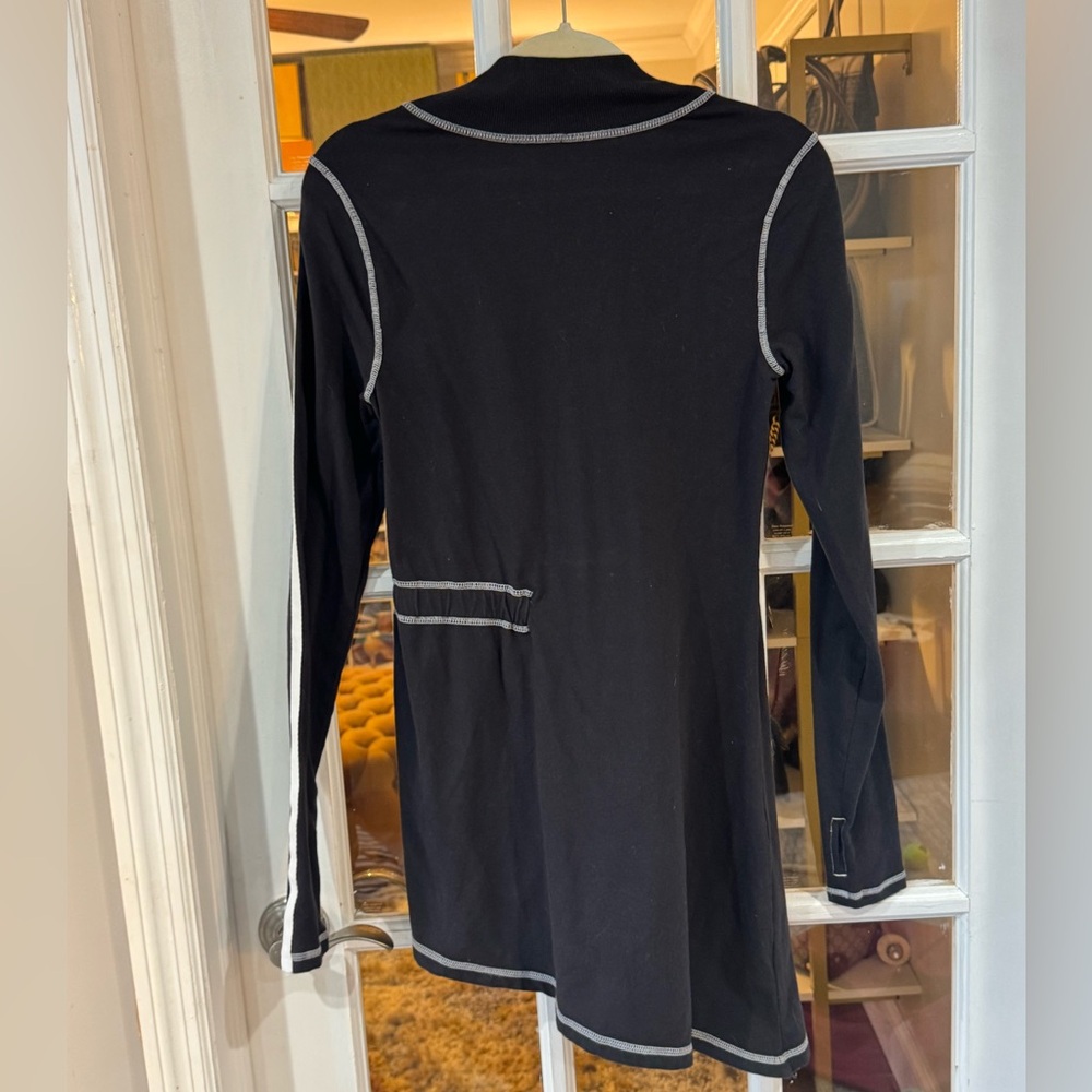 🖤🤍 FP Movement by Free People Black Long-Sleeve Tunic with White Contrast Trim - Picture 2 of 5